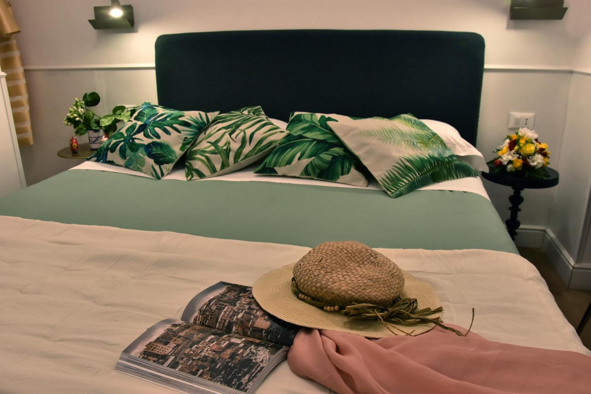 Gloden House Apartments ตาออร์มินา ภายนอก รูปภาพ