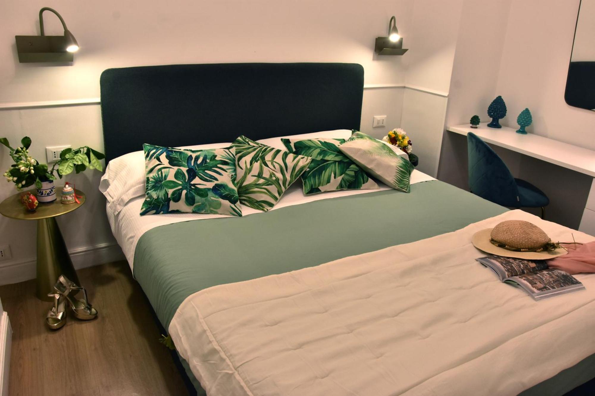 Gloden House Apartments ตาออร์มินา ภายนอก รูปภาพ